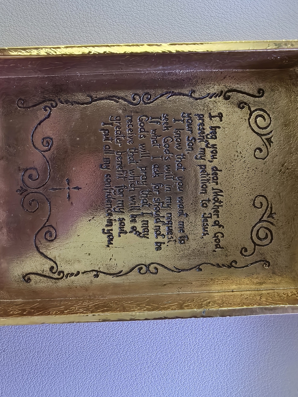 Gold Decorative Plaque with Script Prayer